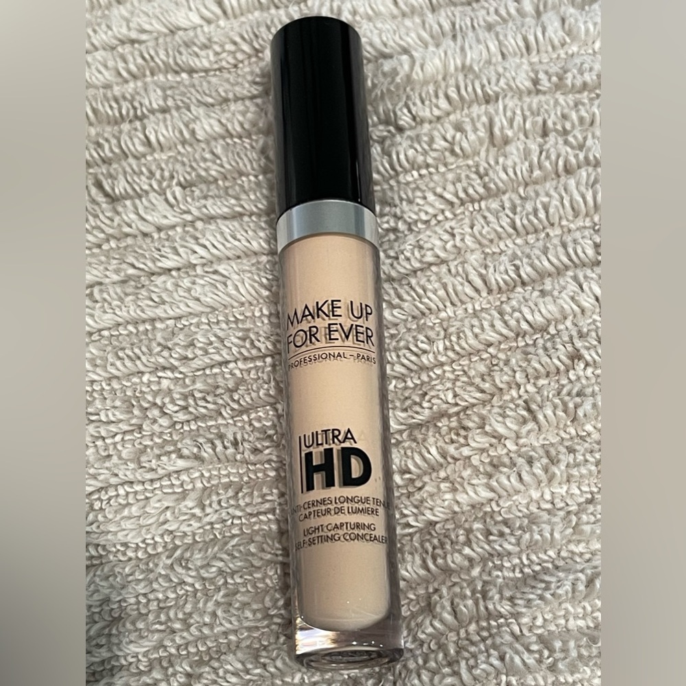 Make Up For Ever Ultra HD Light Capturing Self Setting Concealer # 32|| | 5 ml.